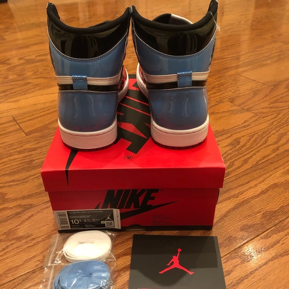 Sold on IG. Air Jordan 1 Retro High OG Fearless - Picture 3 of 8